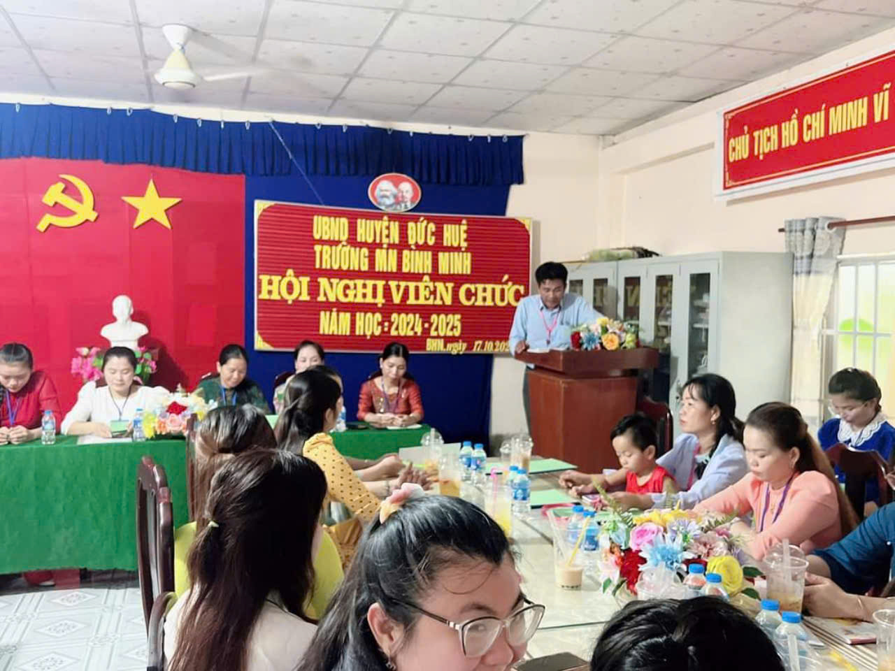  TRƯỜNG MẦM NON BÌNH MINH TỔ CHỨC HỘI NGHỊ VIÊN CHỨC- NGƯỜI LAO ĐỘNG VÀ HỌP MẶT KỶ NIỆM NGÀY THÀNH LẬP HỘI LIÊN HIỆP PHỤ NỮ VIỆT NAM 20/10.